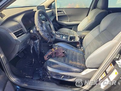 Zdjęcie 7 z 13 samochodu: 2023 MITSUBISHI OUTLANDER SE VIN:JA4J4UA83PZ051030 - miniatura