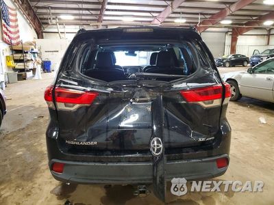 Zdjęcie 6 z 13 samochodu: 2018 TOYOTA HIGHLANDER SE VIN:5TDJZRFH0JS553709 - miniatura