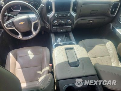 Zdjęcie 8 z 12 samochodu: 2020 CHEVROLET SILVERADO K2500 HEAVY DUTY LTZ VIN:1GC4YPEY9LF205402 - miniatura