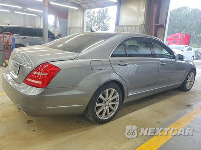 Trzecie zdjęcie samochodu z tyłu: 2012 MERCEDES-BENZ S 350 BLUETEC VIN:WDDNG8DB8CA432206 - miniatura