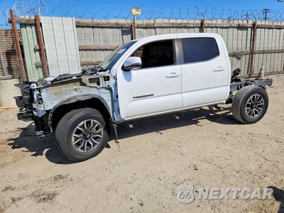 2022 TOYOTA TACOMA TRD SPORT 3TMAZ5CNXNM195995 - główne zdjęcie licytacji z USA - miniatura