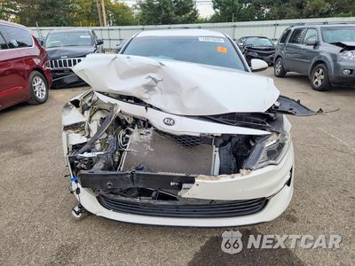 Piąte zdjęcie samochodu w środku: 2016 KIA OPTIMA LX VIN:KNAGT4L36G5073371 - miniatura