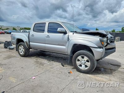 Czwarte zdjęcie samochodu z boku: 2015 TOYOTA TACOMA DOUBLE CAB PRERUNNER VIN:3TMJU4GN2FM180881 - miniatura