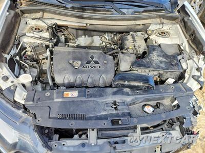 Zdjęcie 12 z 13 samochodu: 2017 MITSUBISHI OUTLANDER SE VIN:JA4AD3A30HZ008233 - miniatura