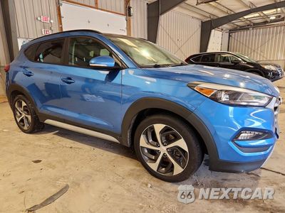 Czwarte zdjęcie samochodu z boku: 2018 HYUNDAI TUCSON VALUE VIN:KM8J33A25JU704102 - miniatura