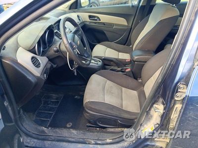 Zdjęcie 7 z 12 samochodu: 2014 CHEVROLET CRUZE LS VIN:1G1PA5SH9E7146156 - miniatura