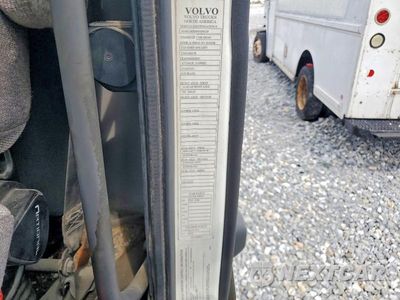 Zdjęcie 12 z 13 samochodu: 2022 VOLVO VNL SEMI TRUCK VIN:4V4NC9EH3NN299109 - miniatura
