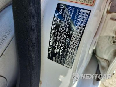 Zdjęcie 12 z 12 samochodu: 2013 MERCEDES-BENZ C 250 VIN:WDDGF4HB5DA747481 - miniatura