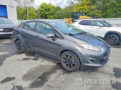 Czwarte zdjęcie samochodu z boku: 2016 FORD FIESTA SE VIN:3FADP4BJXGM148180 - miniatura
