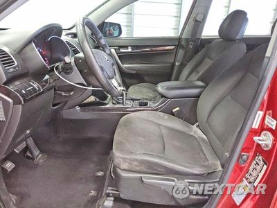 Zdjęcie 7 z 12 samochodu: 2015 KIA SORENTO LX VIN:5XYKT3A60FG558938 - miniatura
