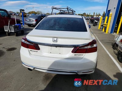 Zdjęcie 6 z 12 samochodu: 2016 HONDA ACCORD SPORT VIN:1HGCR2F51GA198997 - miniatura