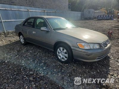 2001 TOYOTA CAMRY LE 4T1BG22K71U078358 - główne zdjęcie licytacji z USA - miniatura