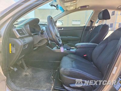 Zdjęcie 7 z 12 samochodu: 2016 KIA OPTIMA LX VIN:5XXGT4L31GG102564 - miniatura