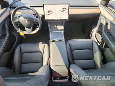 Zdjęcie 8 z 13 samochodu: 2024 TESLA MODEL Y VIN:7SAYGDEE0RA258088 - miniatura
