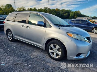 Czwarte zdjęcie samochodu z boku: 2011 TOYOTA SIENNA LE VIN:5TDKK3DC0BS082868 - miniatura
