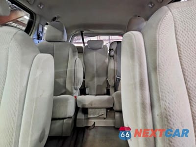 Zdjęcie 10 z 13 samochodu: 2012 TOYOTA SIENNA LE VIN:5TDKK3DC9CS250539 - miniatura