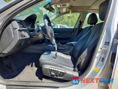Zdjęcie 7 z 12 samochodu: 2013 BMW 328 I VIN:WBA3A5C55DF359052 - miniatura
