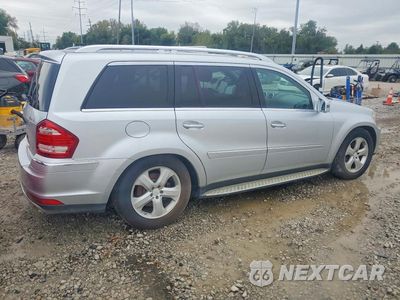 Trzecie zdjęcie samochodu z tyłu: 2011 MERCEDES-BENZ GL 450 4MATIC VIN:4JGBF7BE9BA756184 - miniatura