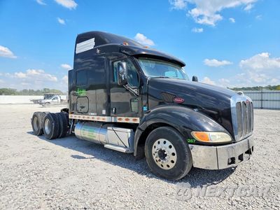 Czwarte zdjęcie samochodu z boku: 2005 PETERBILT 387 SEMI TRUCK VIN:1XP7DB9X65D855962 - miniatura