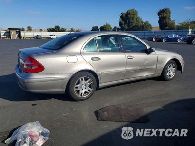 Trzecie zdjęcie samochodu z tyłu: 2004 MERCEDES-BENZ E 320 VIN:WDBUF65J94A418365 - miniatura