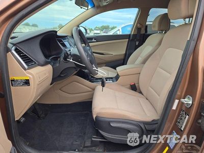 Zdjęcie 7 z 13 samochodu: 2016 HYUNDAI TUCSON SE VIN:KM8J23A42GU108541 - miniatura