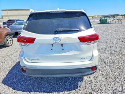 Zdjęcie 6 z 13 samochodu: 2017 TOYOTA HIGHLANDER XLE VIN:5TDJZRFHXHS476311 - miniatura