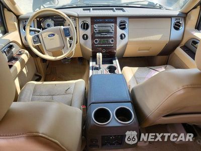 Zdjęcie 8 z 13 samochodu: 2014 FORD EXPEDITION XLT VIN:1FMJU1J55EEF20189 - miniatura