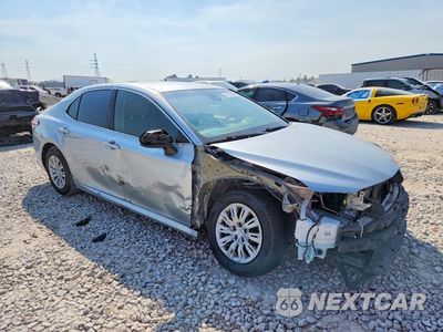 Czwarte zdjęcie samochodu z boku: 2018 TOYOTA CAMRY L VIN:4T1B11HK7JU650404 - miniatura