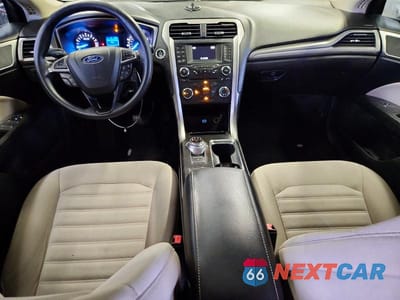 Zdjęcie 8 z 12 samochodu: 2018 FORD FUSION S VIN:3FA6P0G75JR227006 - miniatura