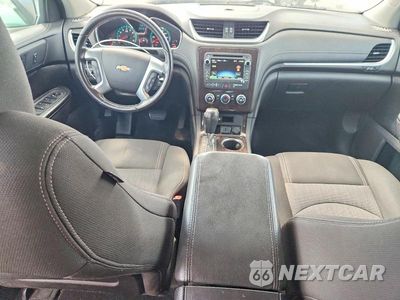 Zdjęcie 8 z 13 samochodu: 2017 CHEVROLET TRAVERSE LT VIN:1GNKRGKD6HJ222255 - miniatura