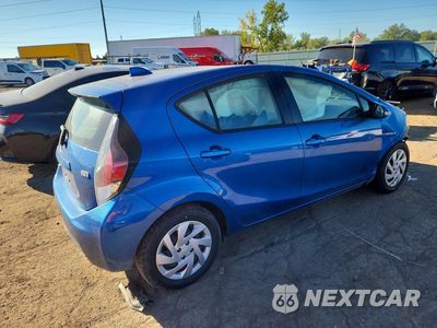 Trzecie zdjęcie samochodu z tyłu: 2015 TOYOTA PRIUS C TWO VIN:JTDKDTB35F1575560 - miniatura