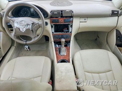 Zdjęcie 8 z 13 samochodu: 2007 MERCEDES-BENZ C 280 4MATIC VIN:WDBRF92J07F861345 - miniatura