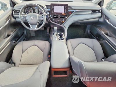 Zdjęcie 8 z 12 samochodu: 2023 TOYOTA CAMRY LE VIN:4T1C11AK6PU791150 - miniatura