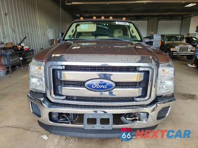 Piąte zdjęcie samochodu w środku: 2011 FORD F350 SUPER DUTY VIN:1FT8X3BT2BEA66921 - miniatura