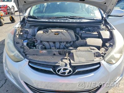 Zdjęcie 11 z 13 samochodu: 2013 HYUNDAI ELANTRA LIMITED VIN:5NPDH4AE4DH261281 - miniatura