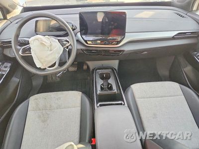 Zdjęcie 8 z 14 samochodu: 2023 VOLKSWAGEN ID.4 PRO VIN:1V2CMPE88PC028807 - miniatura