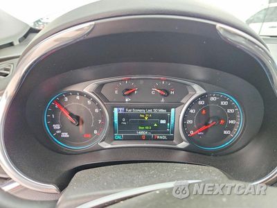 Zdjęcie 9 z 12 samochodu: 2018 CHEVROLET MALIBU LT VIN:1G1ZD5STXJF184807 - miniatura