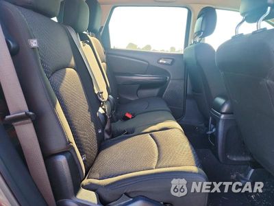 Zdjęcie 11 z 13 samochodu: 2019 DODGE JOURNEY SE VIN:3C4PDCBB0KT719208 - miniatura