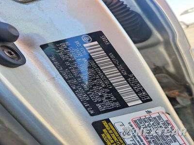 Zdjęcie 12 z 12 samochodu: 2004 TOYOTA CAMRY SE VIN:4T1BE32K84U910807 - miniatura
