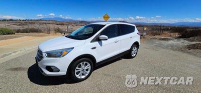 Drugie zdjęcie samochodu z przodu: 2017 FORD ESCAPE SE VIN:1FMCU0GD8HUB82959 - miniatura