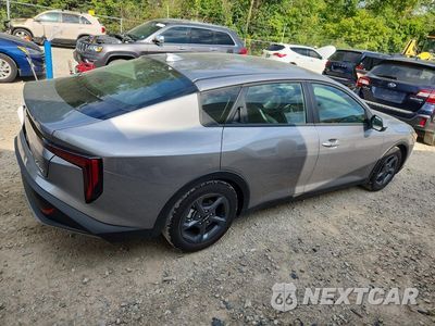 Trzecie zdjęcie samochodu z tyłu: 2026 KIA K4 LXS VIN:3KPFT4DE5TE304497 - miniatura