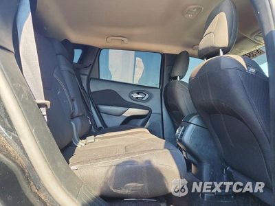 Zdjęcie 11 z 13 samochodu: 2017 JEEP CHEROKEE LATITUDE VIN:1C4PJMCB5HD215930 - miniatura