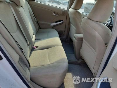 Zdjęcie 10 z 12 samochodu: 2010 TOYOTA PRIUS III VIN:JTDKN3DU8A1100349 - miniatura