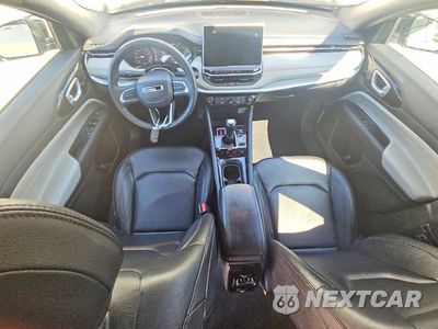 Zdjęcie 8 z 13 samochodu: 2025 JEEP COMPASS LIMITED VIN:3C4NJDCN3ST510818 - miniatura