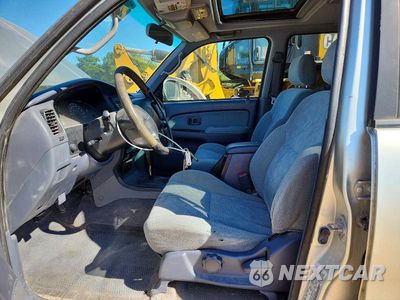Zdjęcie 7 z 13 samochodu: 2000 TOYOTA 4RUNNER SR5 VIN:JT3GN86RXY0162805 - miniatura