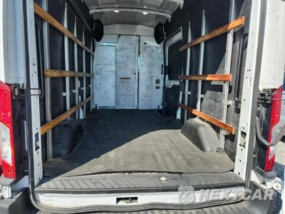 Zdjęcie 10 z 14 samochodu: 2022 FORD TRANSIT 250 DELIVERY VAN VIN:1FTBR1X86NKA23200 - miniatura
