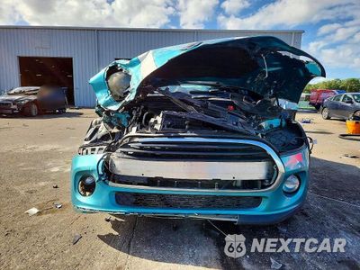 Piąte zdjęcie samochodu w środku: 2017 MINI COOPER VIN:WMWWG5C34H3C20339 - miniatura
