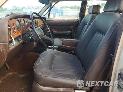 Zdjęcie 7 z 12 samochodu: 1982 ROLLS-ROYCE SILVER SPIRIT VIN:SCAZS42A2CCX04967 - miniatura