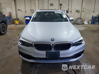 Piąte zdjęcie samochodu w środku: 2018 BMW 530 XI VIN:WBAJA7C50JG909346 - miniatura