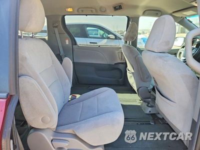 Zdjęcie 10 z 12 samochodu: 2017 TOYOTA SIENNA LE VIN:5TDJZ3DC9HS146700 - miniatura
